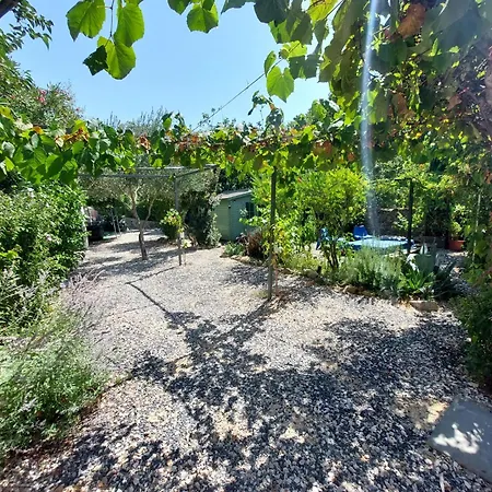 D'hote Les Maisons De Gaia Bed & Breakfast Tuchan