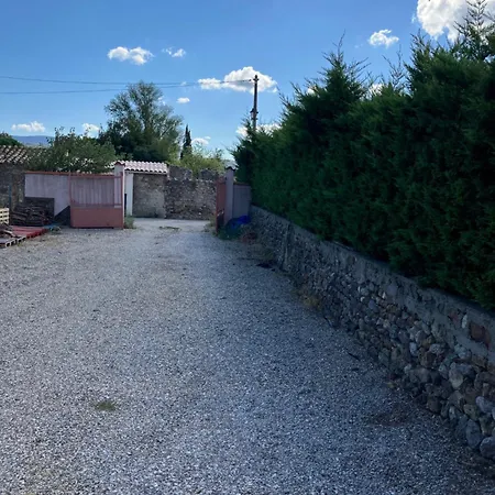 D'hote Les Maisons De Gaia Bed & Breakfast 3*