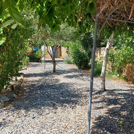 D'hote Les Maisons De Gaia Bed & Breakfast