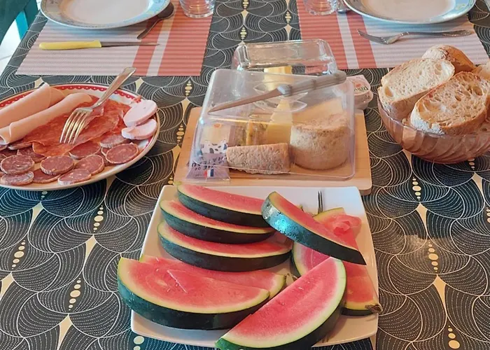 D'hote Les Maisons De Gaia Bed & Breakfast Tuchan